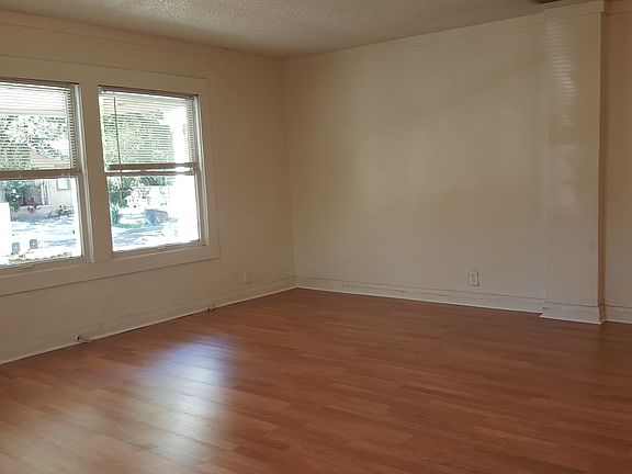 5th image of 1309 W Lemon St