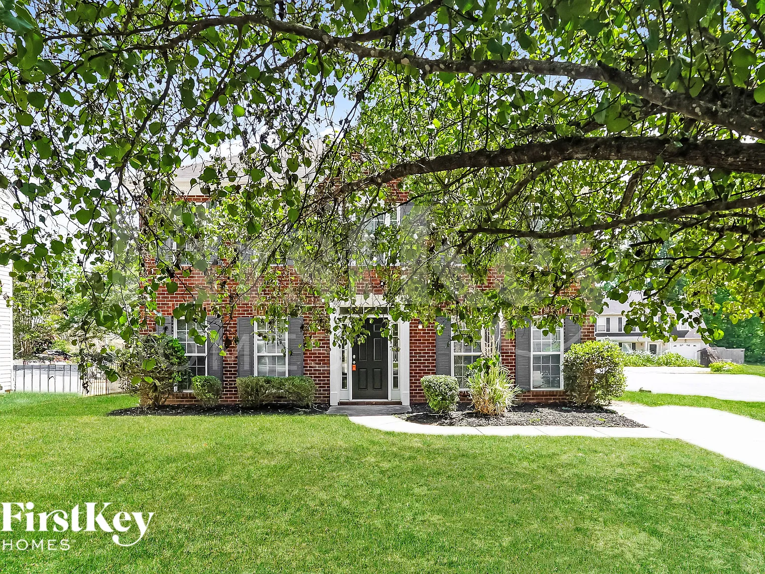 3 bed, 2.5 bath, 1958 sqft, $2,205 — Photo 1