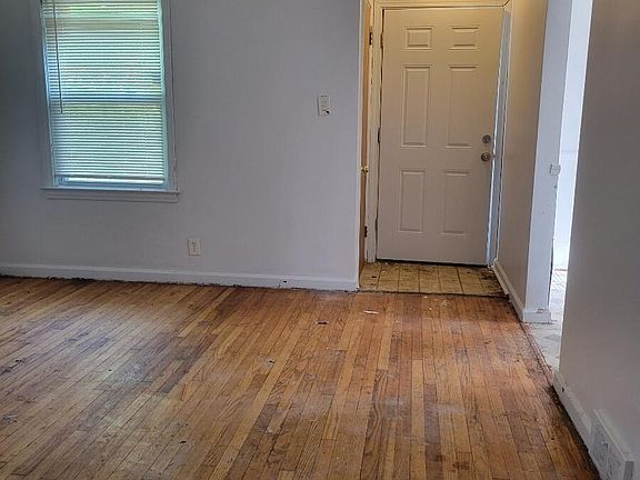 4th image of 16312 Rossini Dr