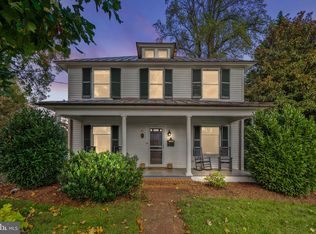 61 Winchester St, Warrenton, VA 20186