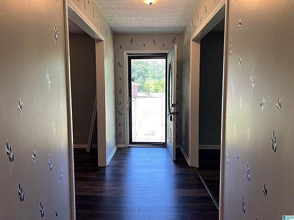 4th image of 100 Hilltop Dr