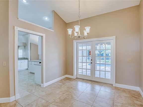 5th image of 4005 Clemens Ct