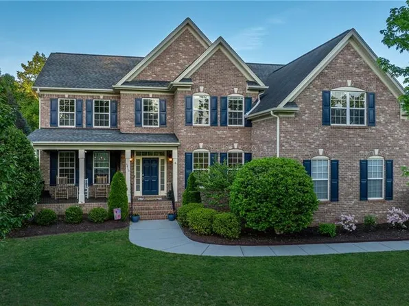 6410 Ashton Park Dr, Oak Ridge, NC 27310