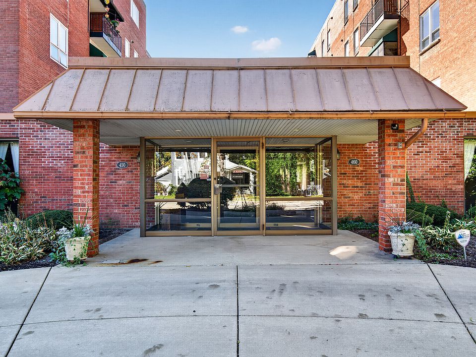 1st image of 450 W Downer Pl APT 3D