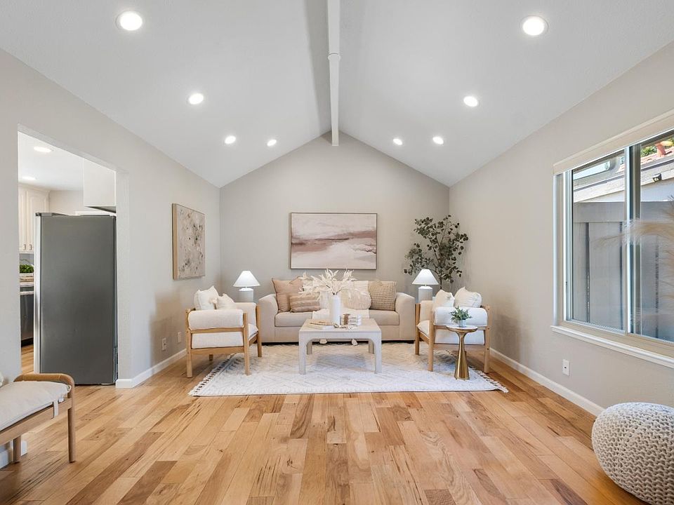 1st image of 8158 Park Villa Cir