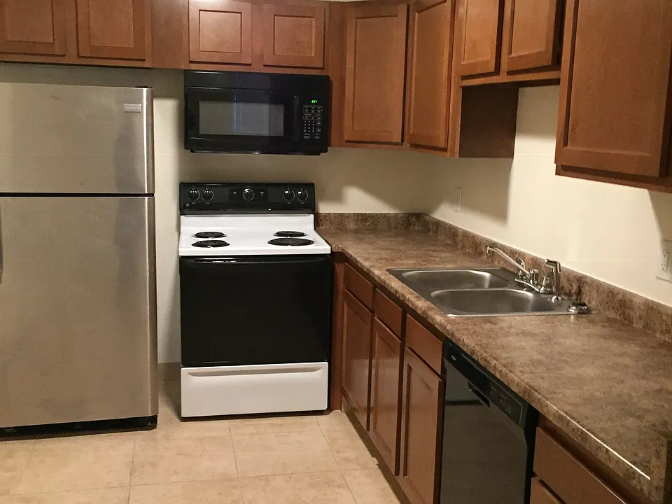 2417 W Campbell Ave #101