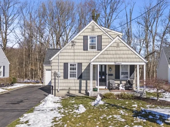 14 Mohawk Dr, Cranford Twp., NJ 07016