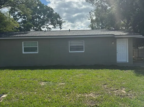 6052 10th St, Zephyrhills, FL 33542