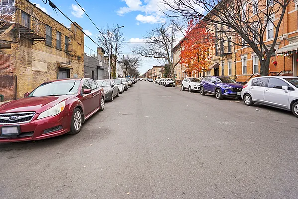 Rented by Home Court Real Estate LLC | media 11