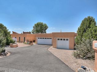 1167 Laurel Loop NE, Albuquerque, NM 87122