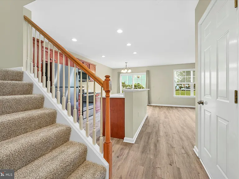 640 Courthouse Cir — Photo 4