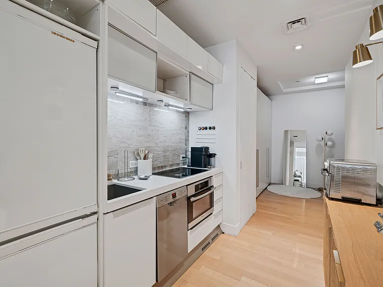 111 Fulton St #305 — Photo 11