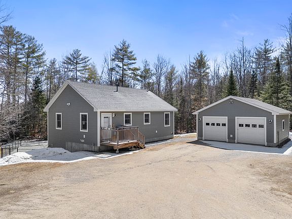 3rd image of 608 Waterford Road