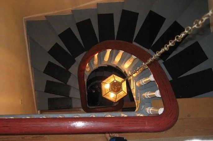 Spiral staircase