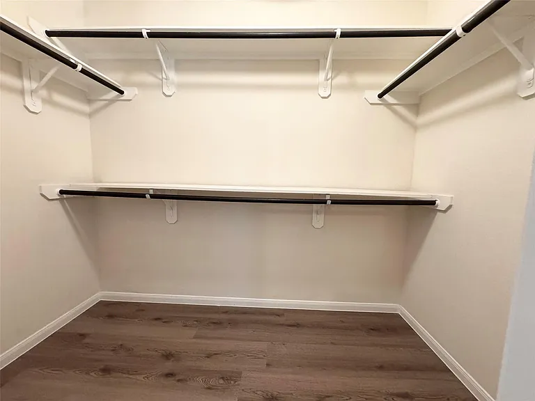 3010 Overbrook Meadow Ln — Photo 22