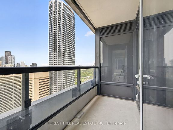 3rd image of 609 Sherbourne St #3202