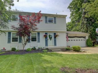 19 Canfield Ter, Orchard Park, NY 14127