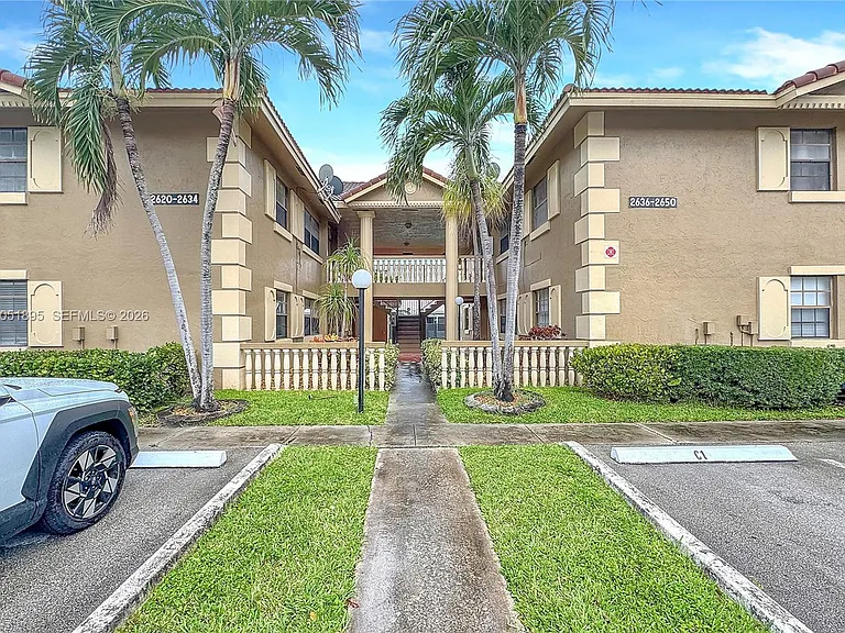 2626 Riverside Dr #2626 — Photo 10