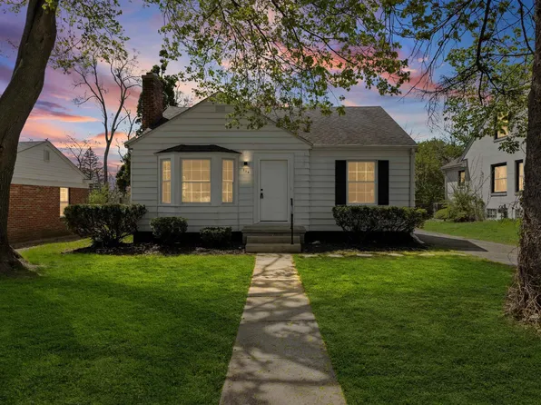 210 Preston Ave, Waterford, MI 48328