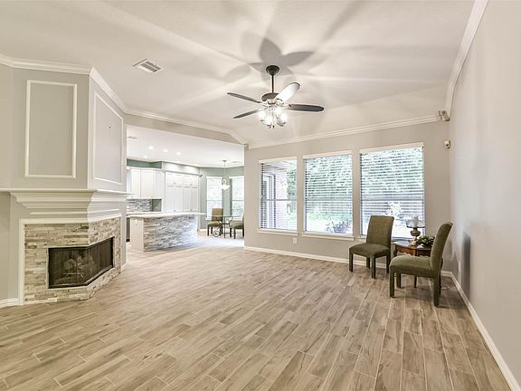 4th image of 2219 Village Dale Ave