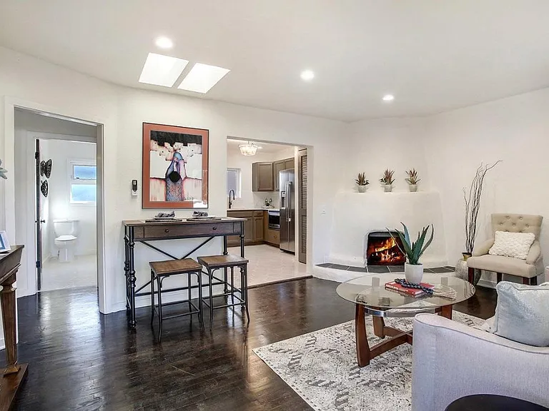 512 Sandia St — Photo 5