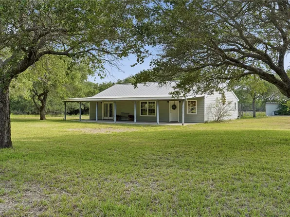 1546 W Beasley Ave, Aransas Pass, TX 78336