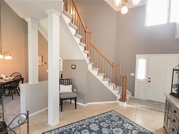 5th image of 131 Greenward Way S #43