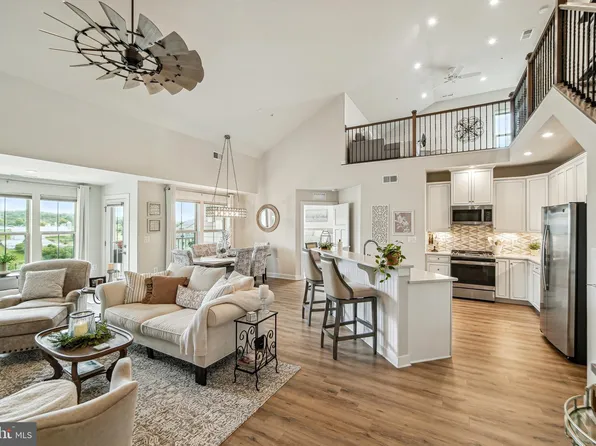 3412 Angelica Way #403, Frederick, MD 21704