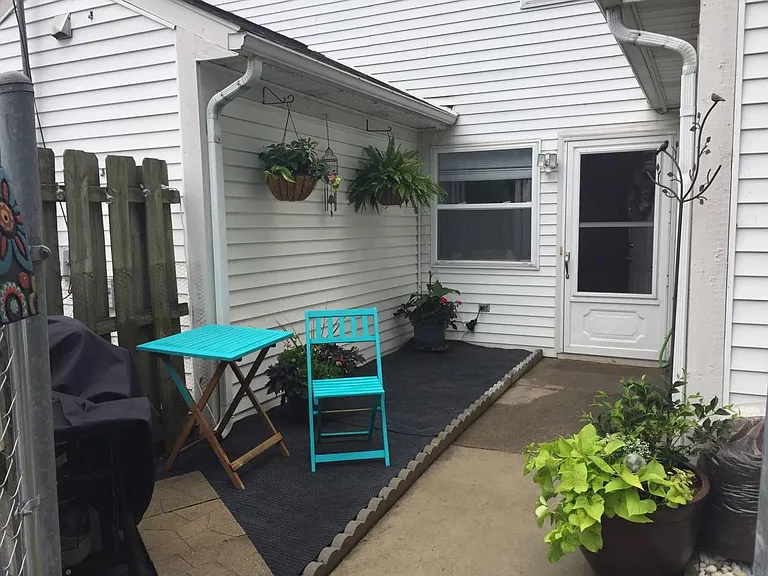 1493 E Forteen Mile Rd — Photo 3