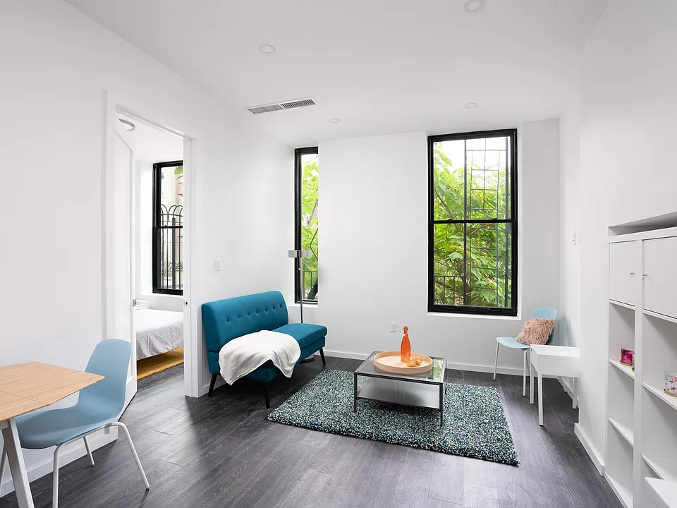 415 Broadway #3B