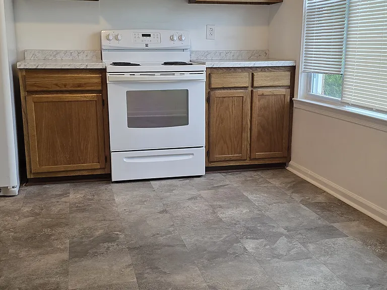 680 Cambria St NW — Photo 5