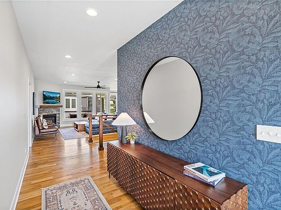 4th image of 4910 NW Ridgewood Ct