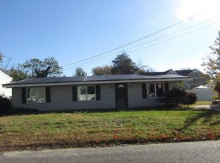 57 Sea Breeze Rd, Toms River, NJ 08753