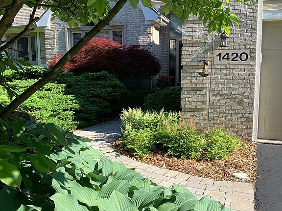 Front walk2