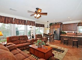 8710 E Fallbrook Way, Anaheim, CA 92808
