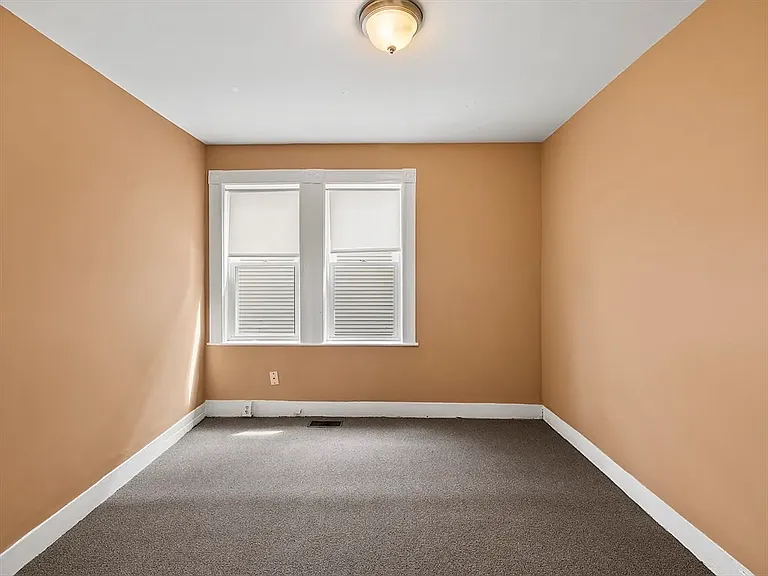 115 Sagamore Ave #1 — Photo 31