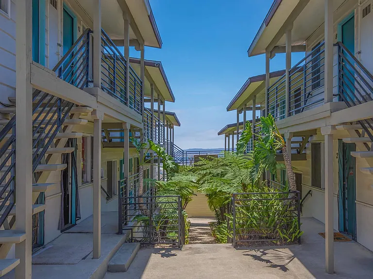 Overlook Point | Hillside Living in Mission Hills — Photo 17