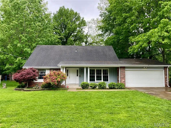 2881 Tommy Dr, Arnold, MO 63010