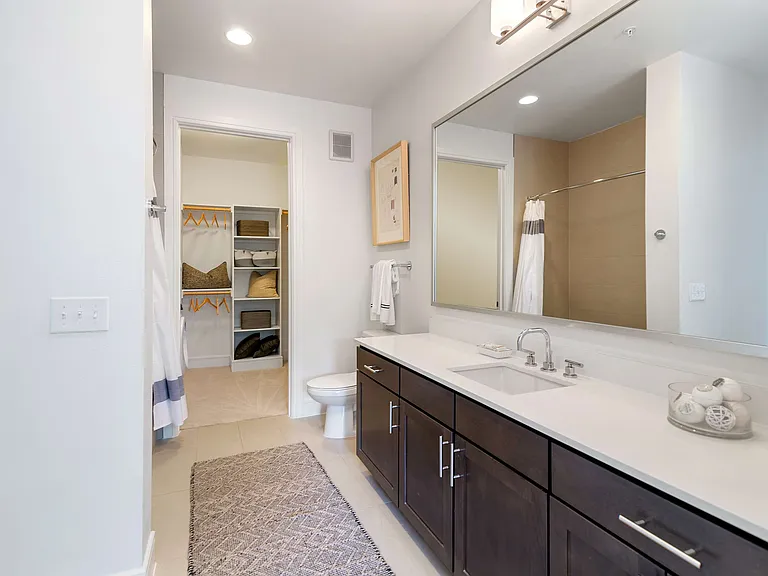 Cortland M-Line — Photo 9
