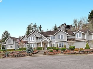 8711 NW Terraceview Ct, Portland, OR 97229