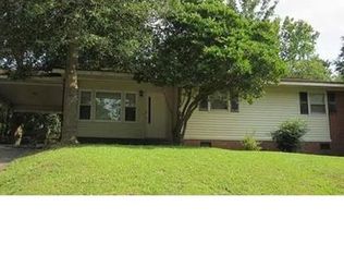 6029 Dahlgren Ave, Fayetteville, NC 28314