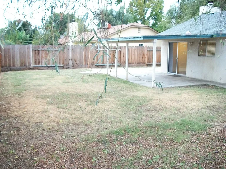 3250 Austin Ave — Photo 13