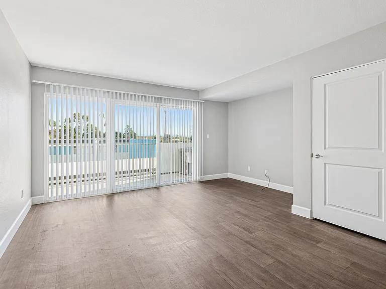 The Modern Apartments — Photo 3