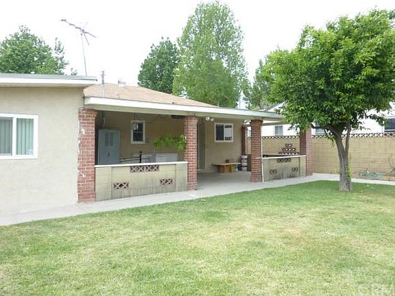 3rd image of 1954 Gaydon Ave
