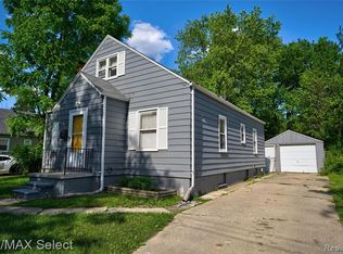 3813 Circle Dr, Flint, MI 48507