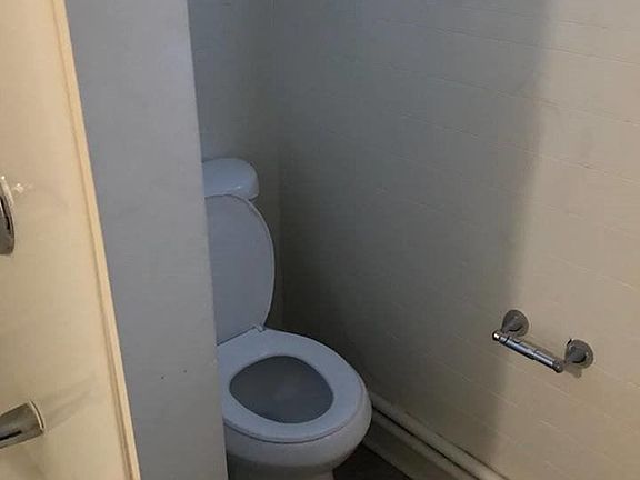 5th image of 1029 W Washington St APT 19