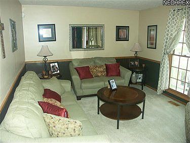 3rd image of 3118 Surrey Hill Ln