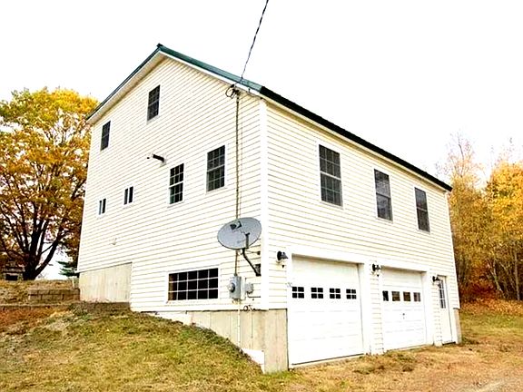 2nd image of 150 Pond Rd