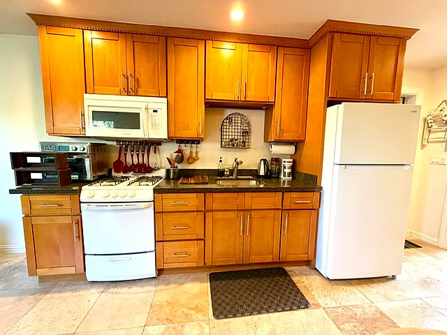 1376 Monte Maria Avenue - 1 — Photo 3