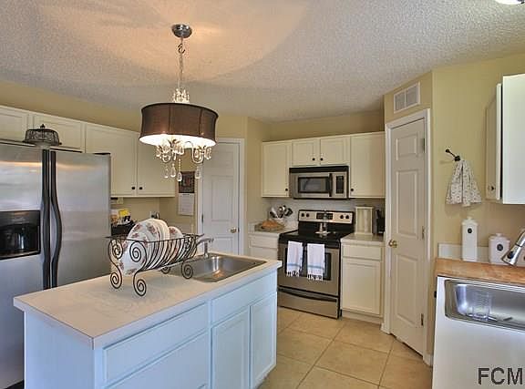 5th image of 40 Londonderry Dr
